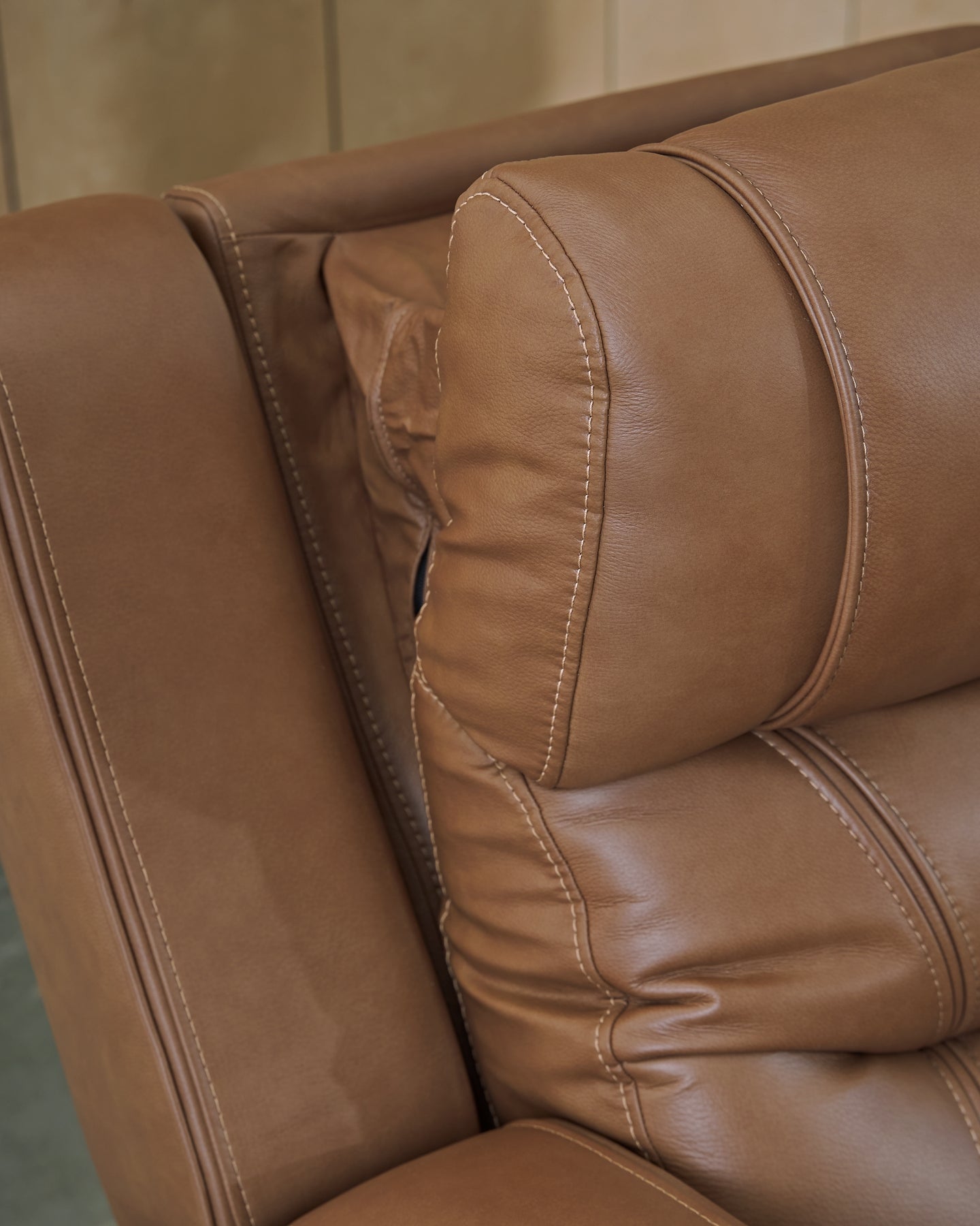 Knightington PWR REC Love w/Audio Seating